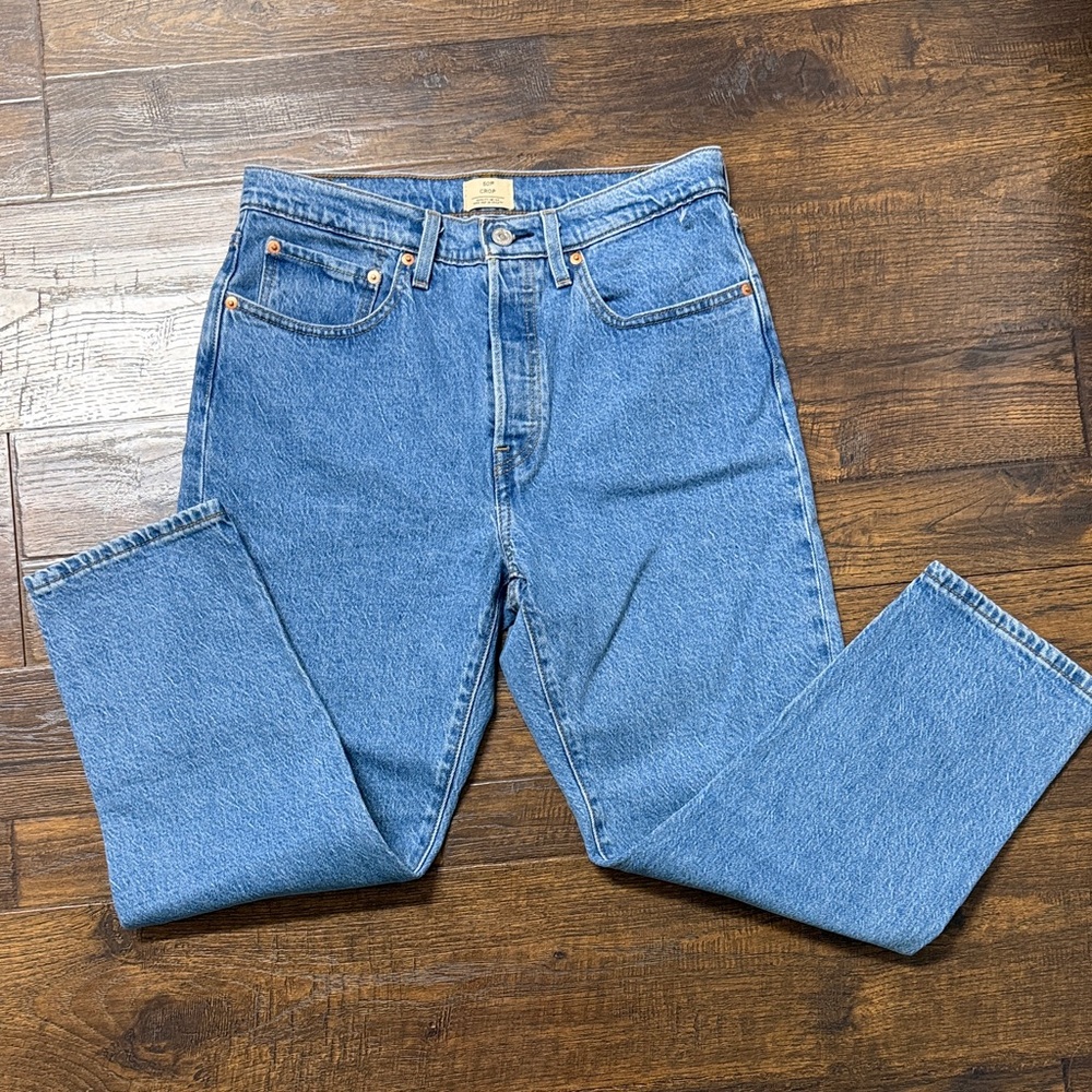 Levi's Light Blue Cropped Jeans size 30